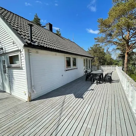 펜션 Fin Landlig Med Utsikt *