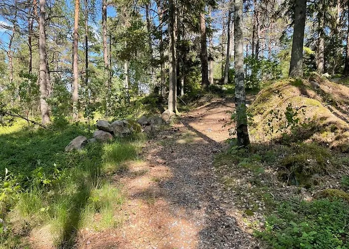 Fin Landlig Med Utsikt Nyaraló *