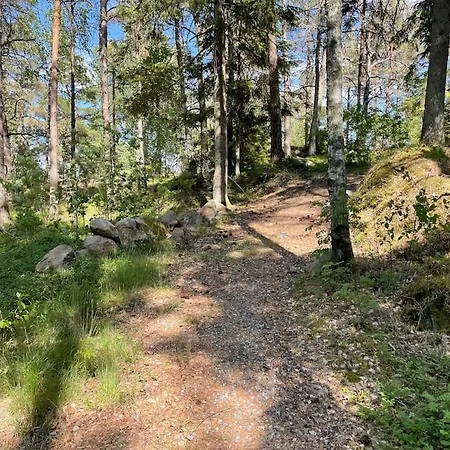 Fin Landlig Med Utsikt Feriehus *